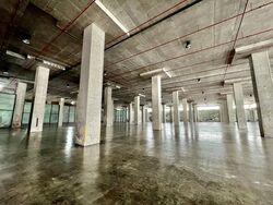 Jalan Buroh (D22), Warehouse #595633761